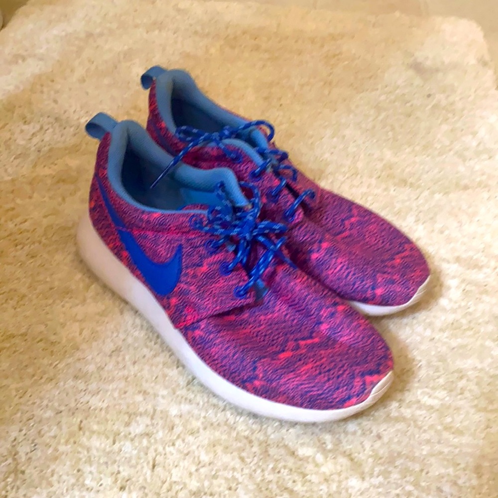 Nike Roshe Runs 5.5y/7w